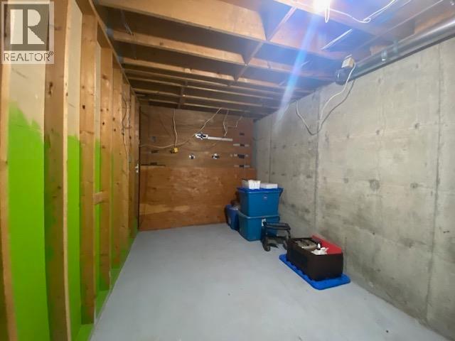 2221 EVERGREEN STREET, Terrace