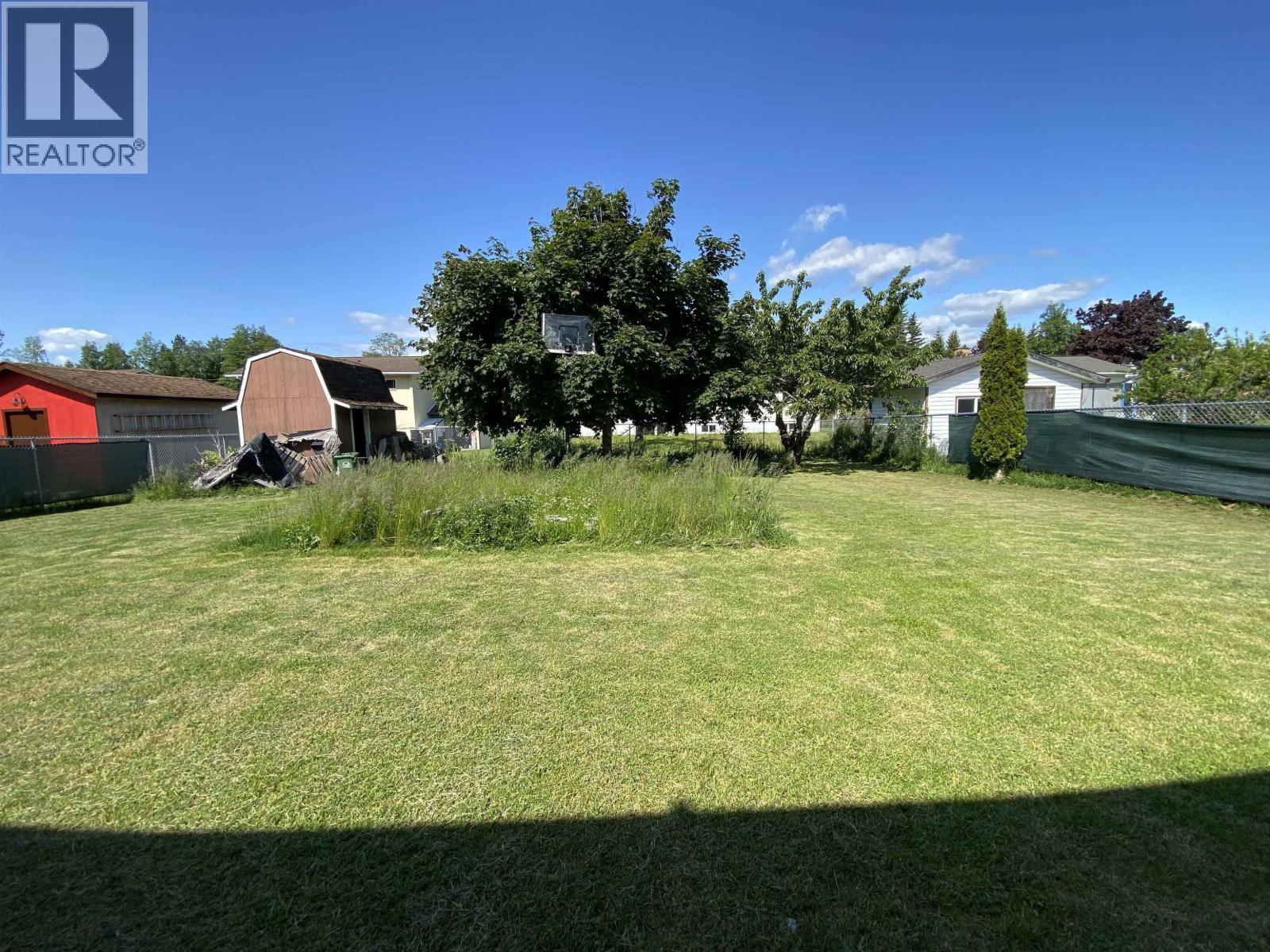 2221 EVERGREEN STREET, Terrace