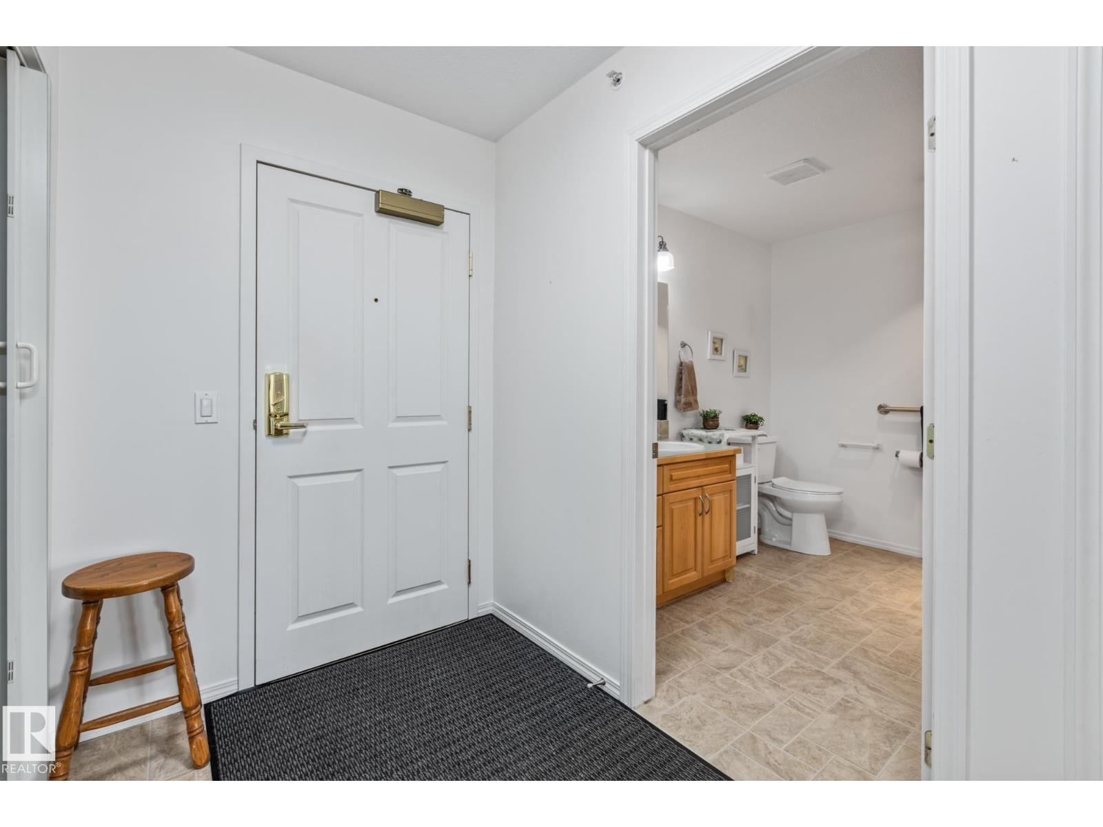 #414 78 MCKENNEY AV, St. Albert