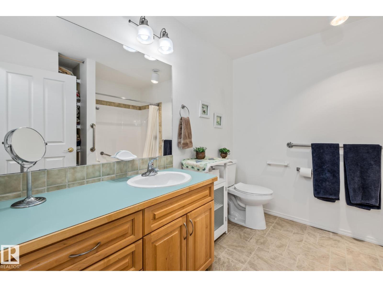 #414 78 MCKENNEY AV, St. Albert