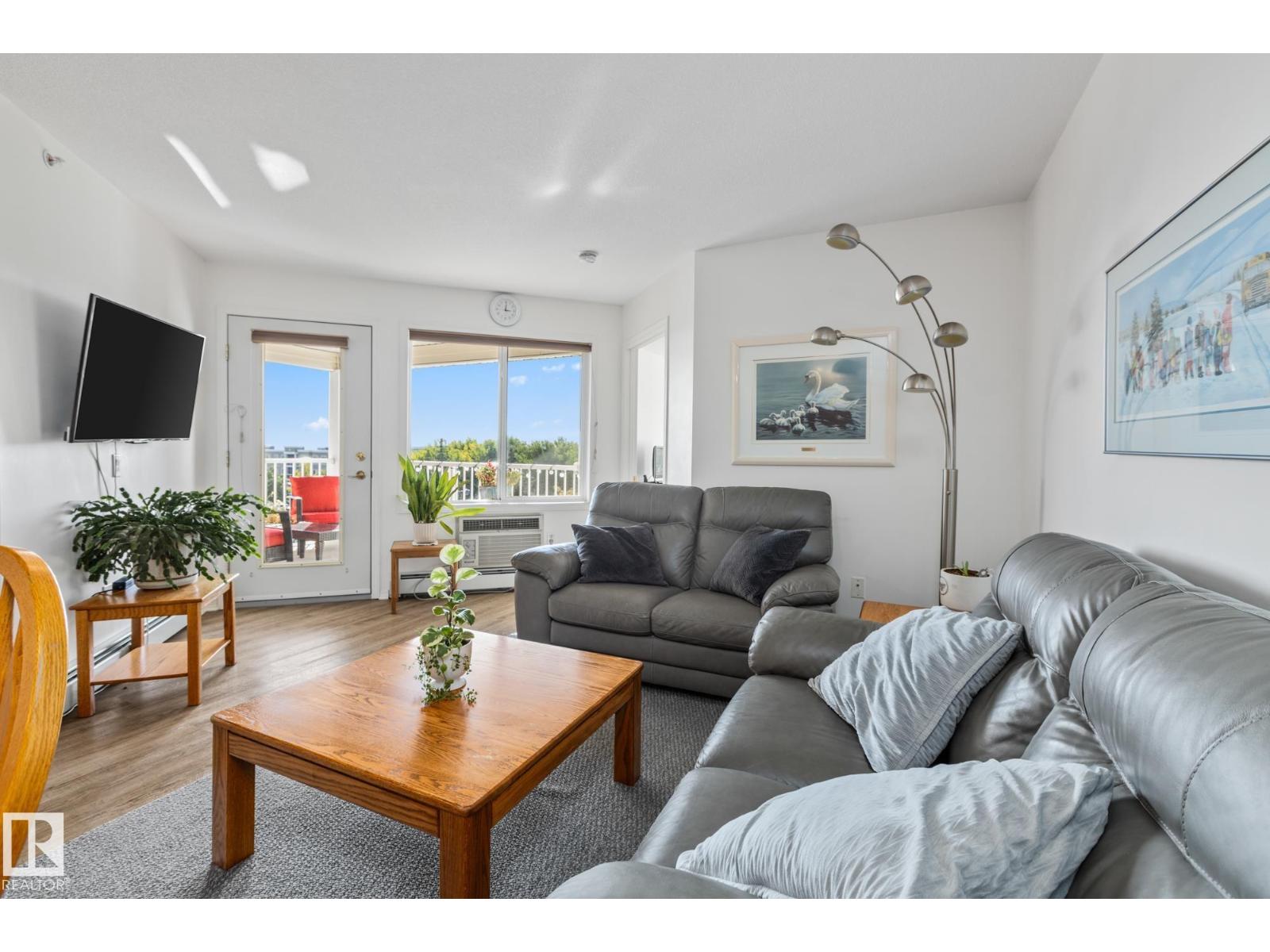 #414 78 MCKENNEY AV, St. Albert