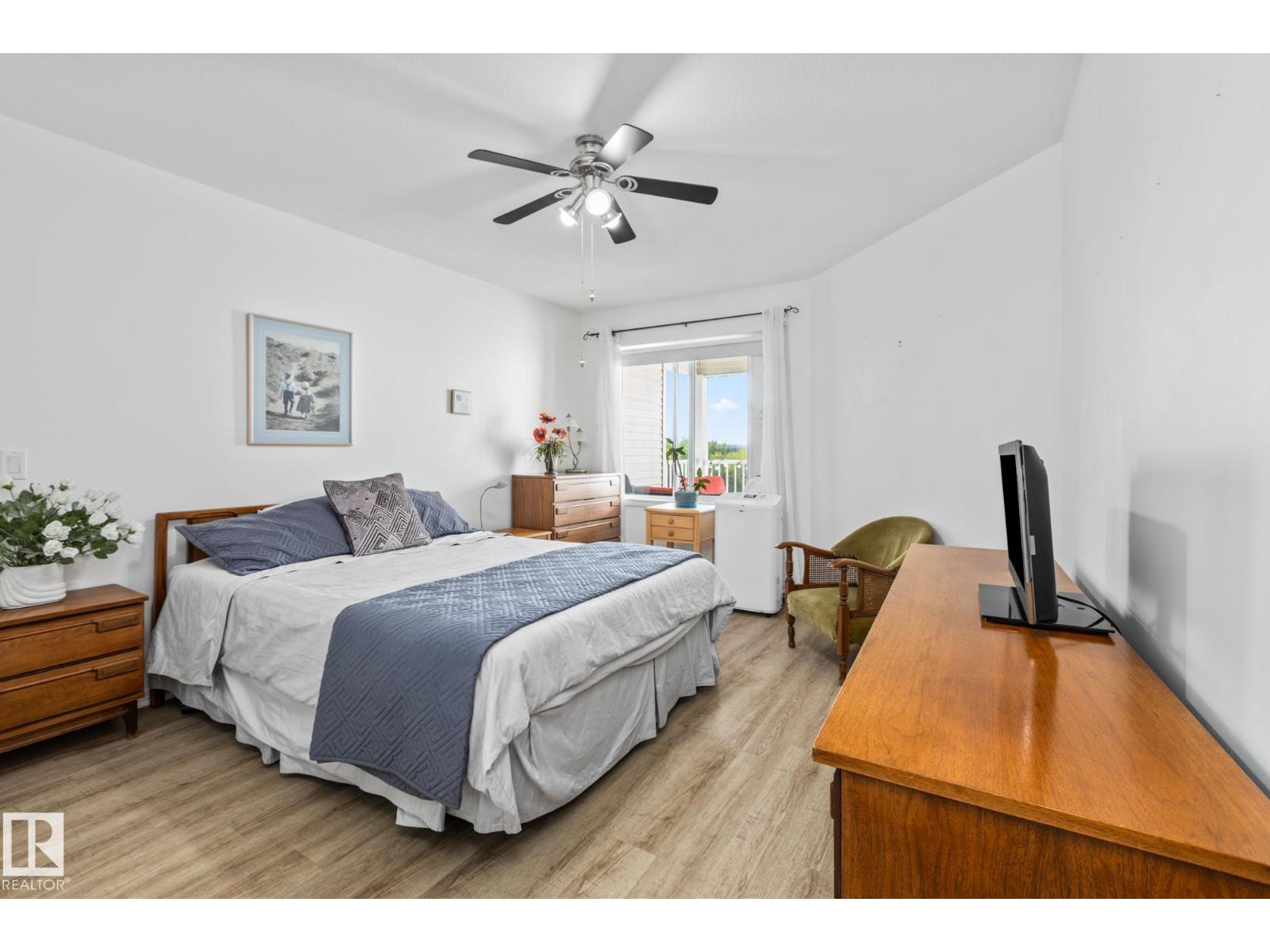 #414 78 MCKENNEY AV, St. Albert