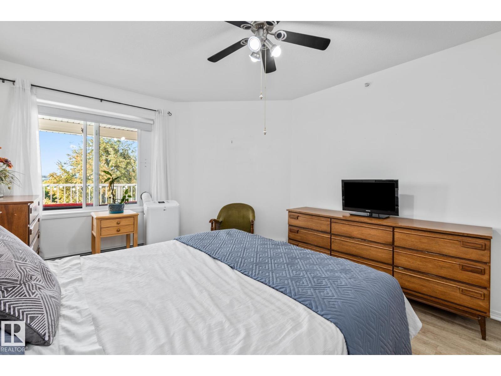 #414 78 MCKENNEY AV, St. Albert