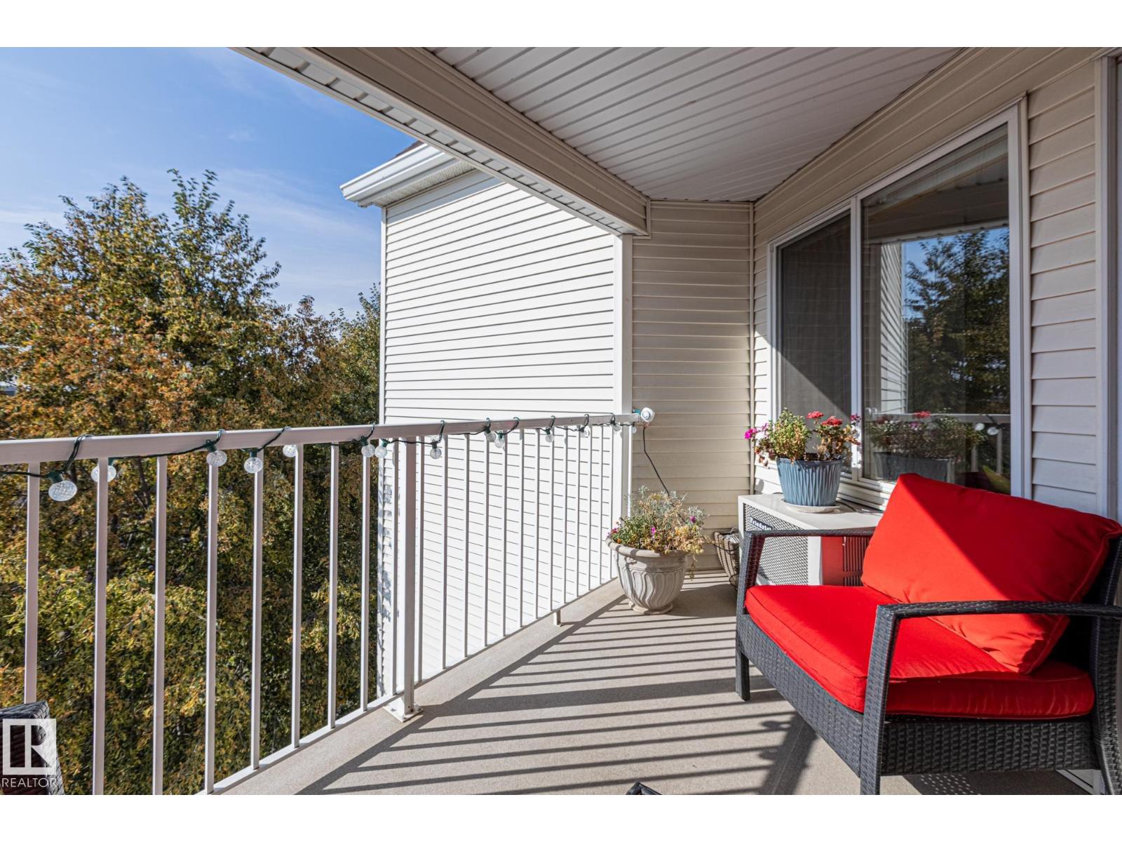 #414 78 MCKENNEY AV, St. Albert