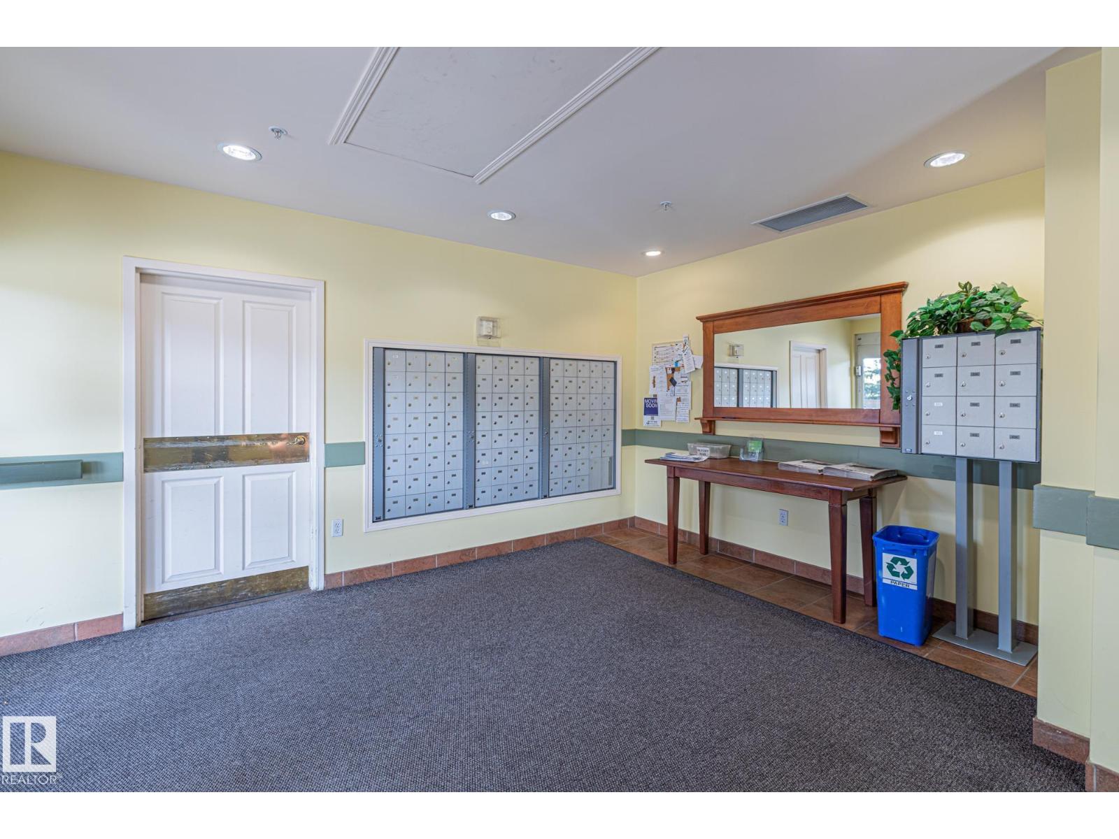 #414 78 MCKENNEY AV, St. Albert