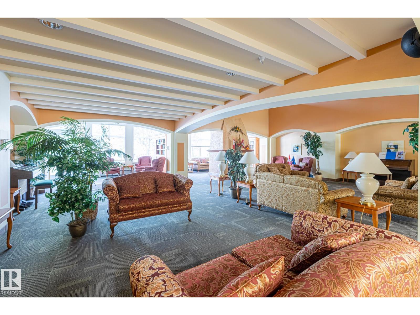 #414 78 MCKENNEY AV, St. Albert