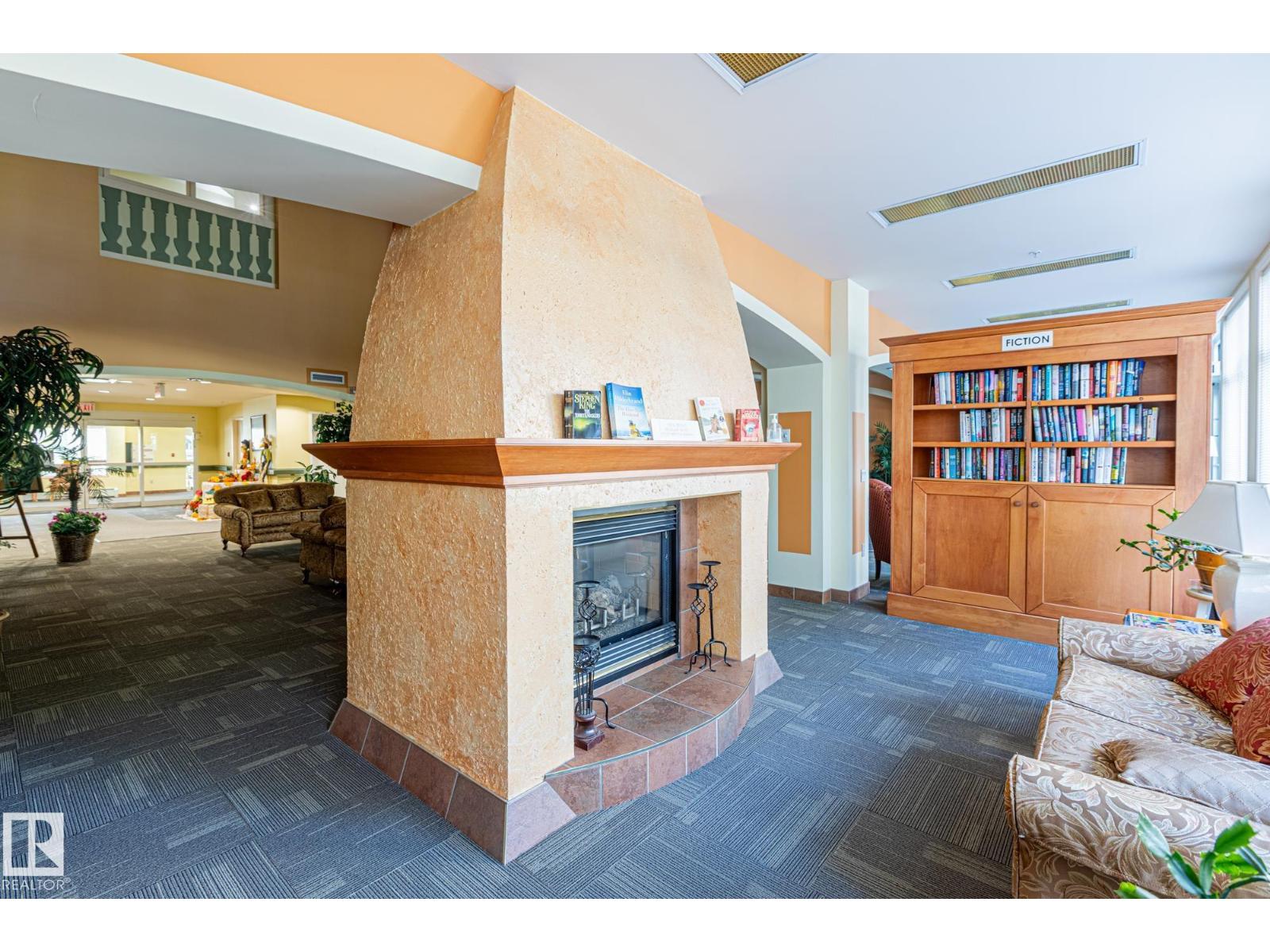 #414 78 MCKENNEY AV, St. Albert