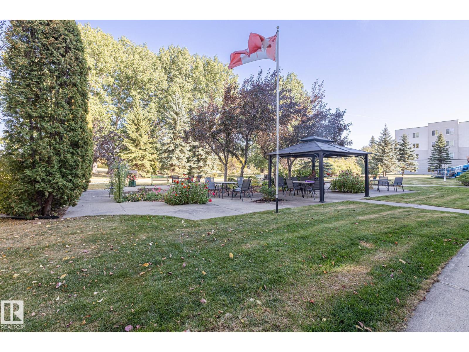 #414 78 MCKENNEY AV, St. Albert