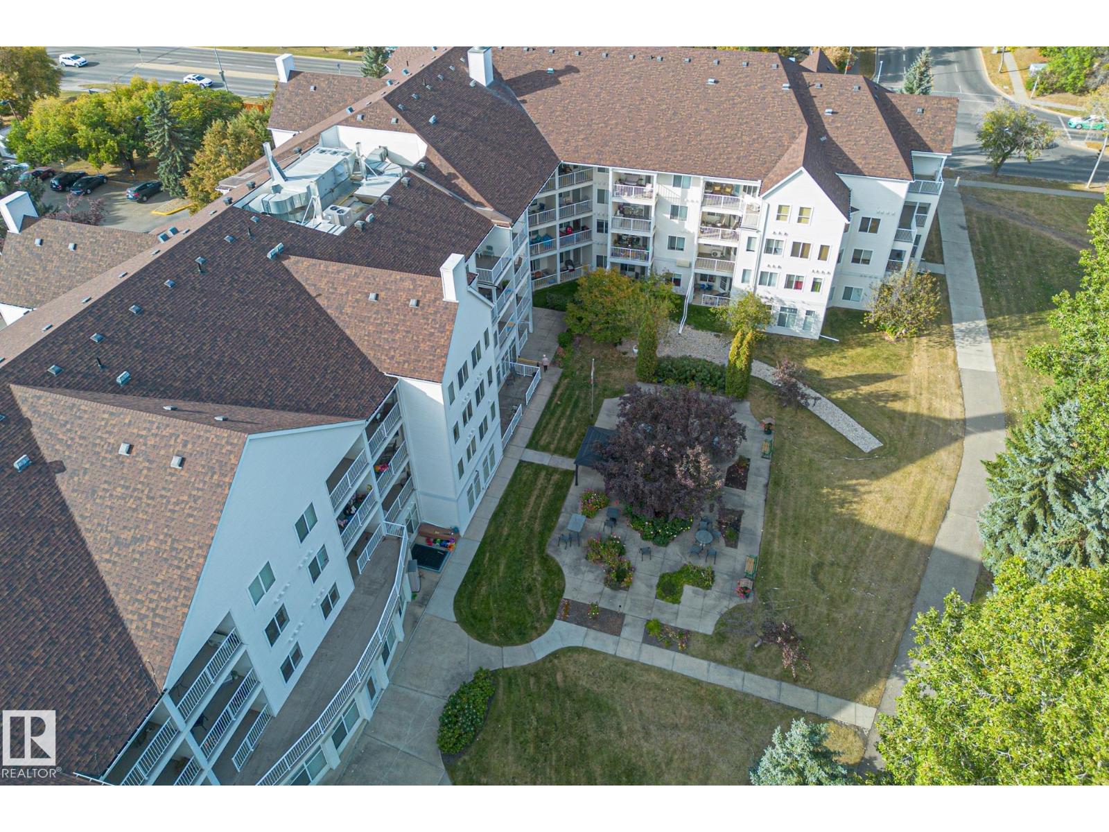 #414 78 MCKENNEY AV, St. Albert