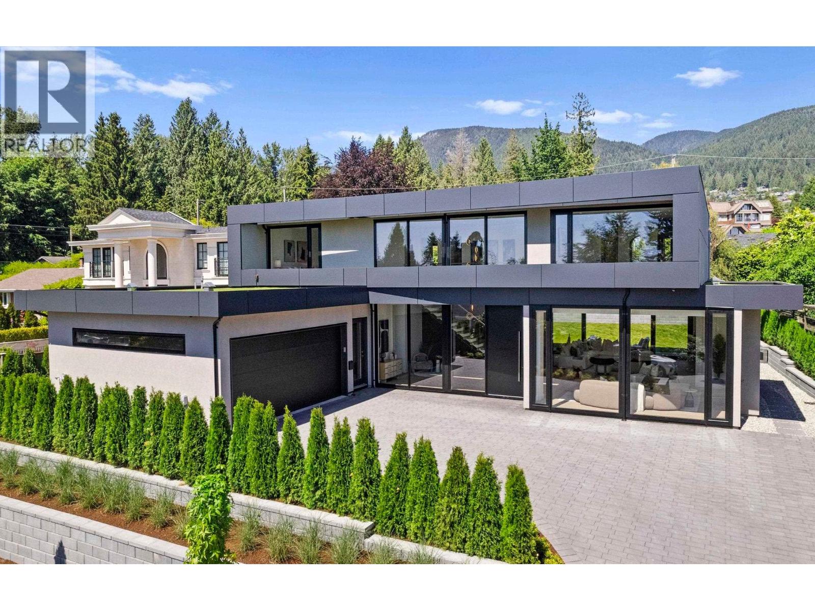 680 WESTHYDE PLACE, North Vancouver
