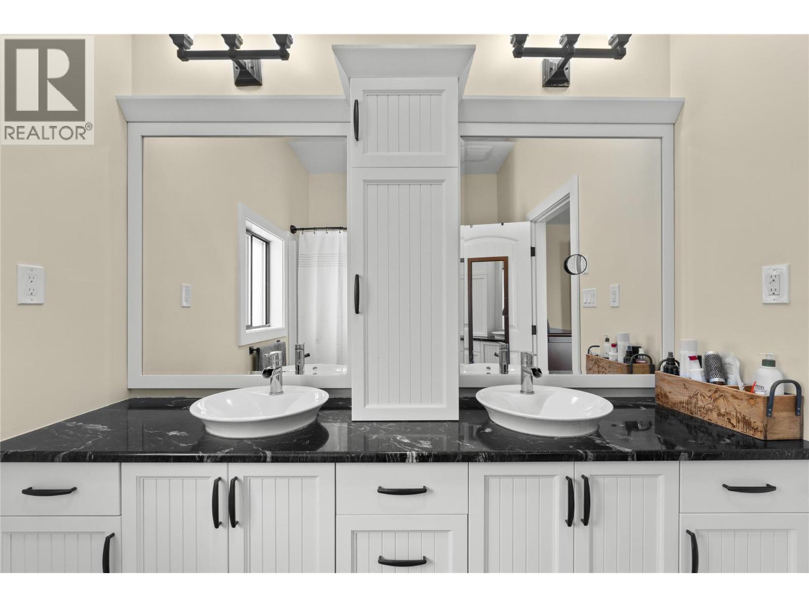 1258 Round Lake Road, Spallumcheen