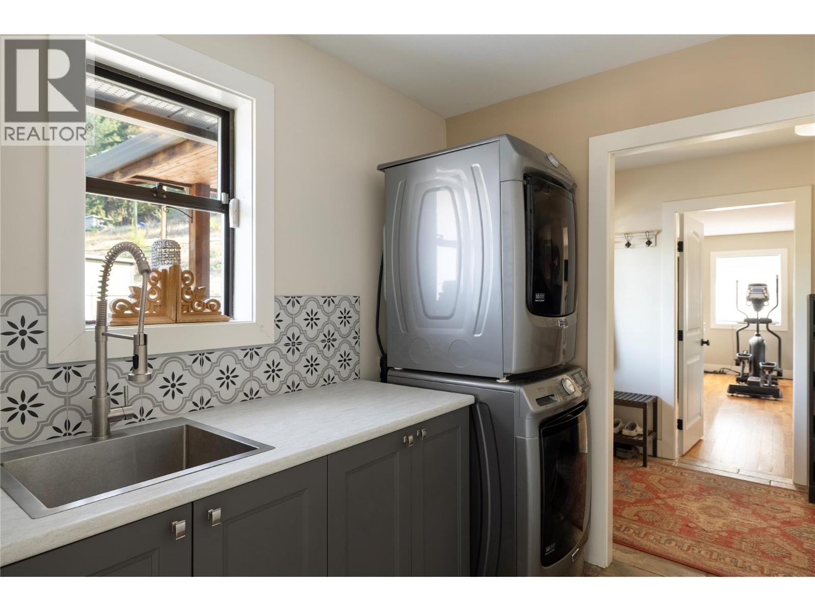 1258 Round Lake Road, Spallumcheen