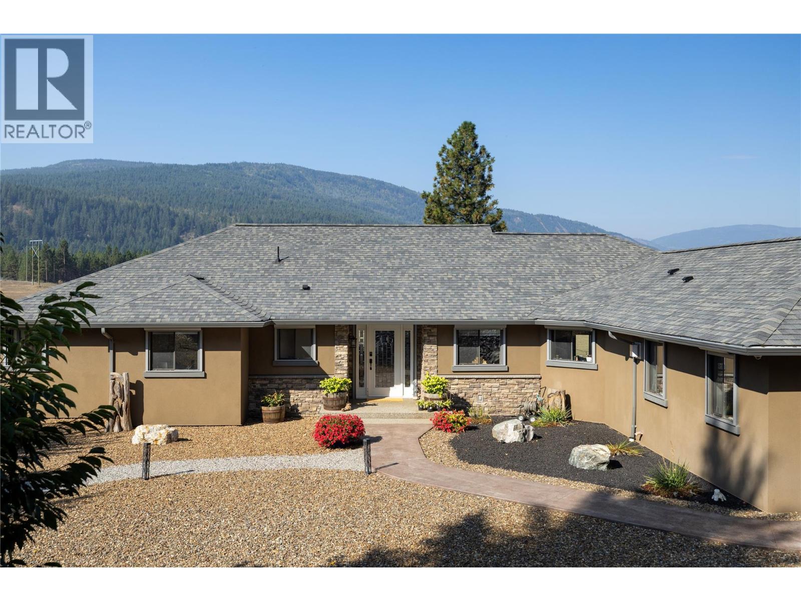 1258 Round Lake Road, Spallumcheen