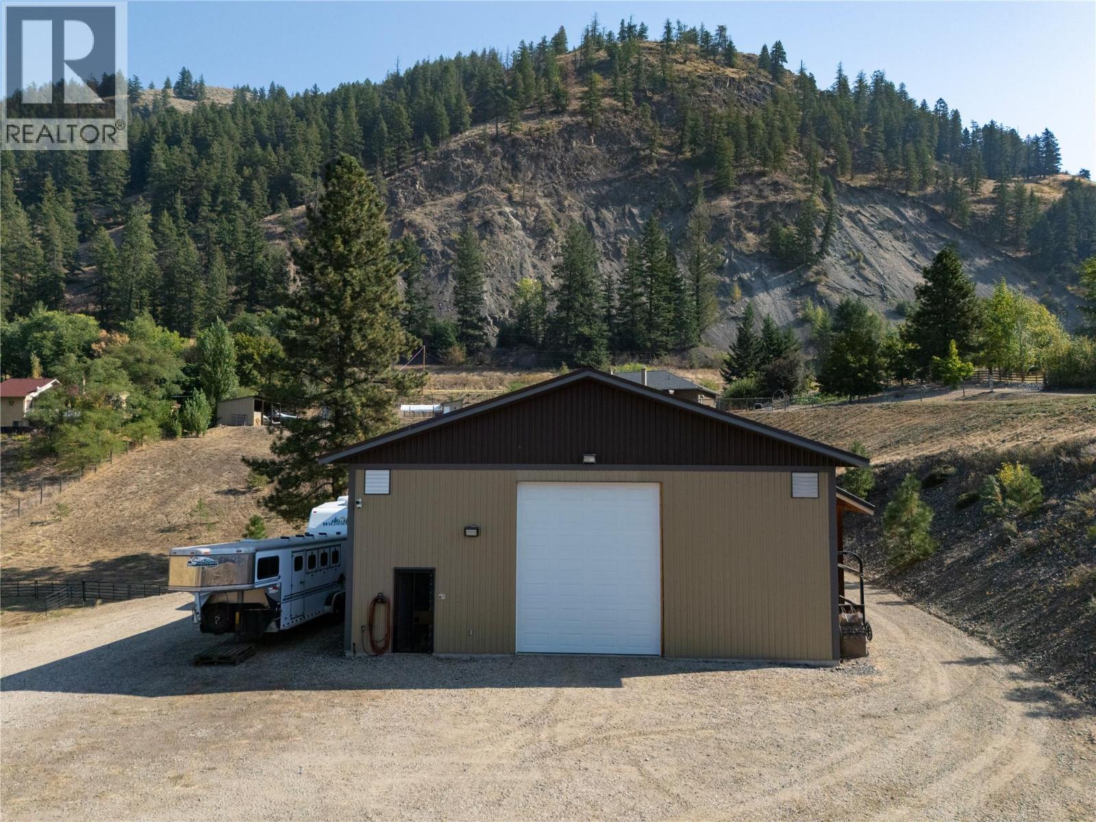 1258 Round Lake Road, Spallumcheen