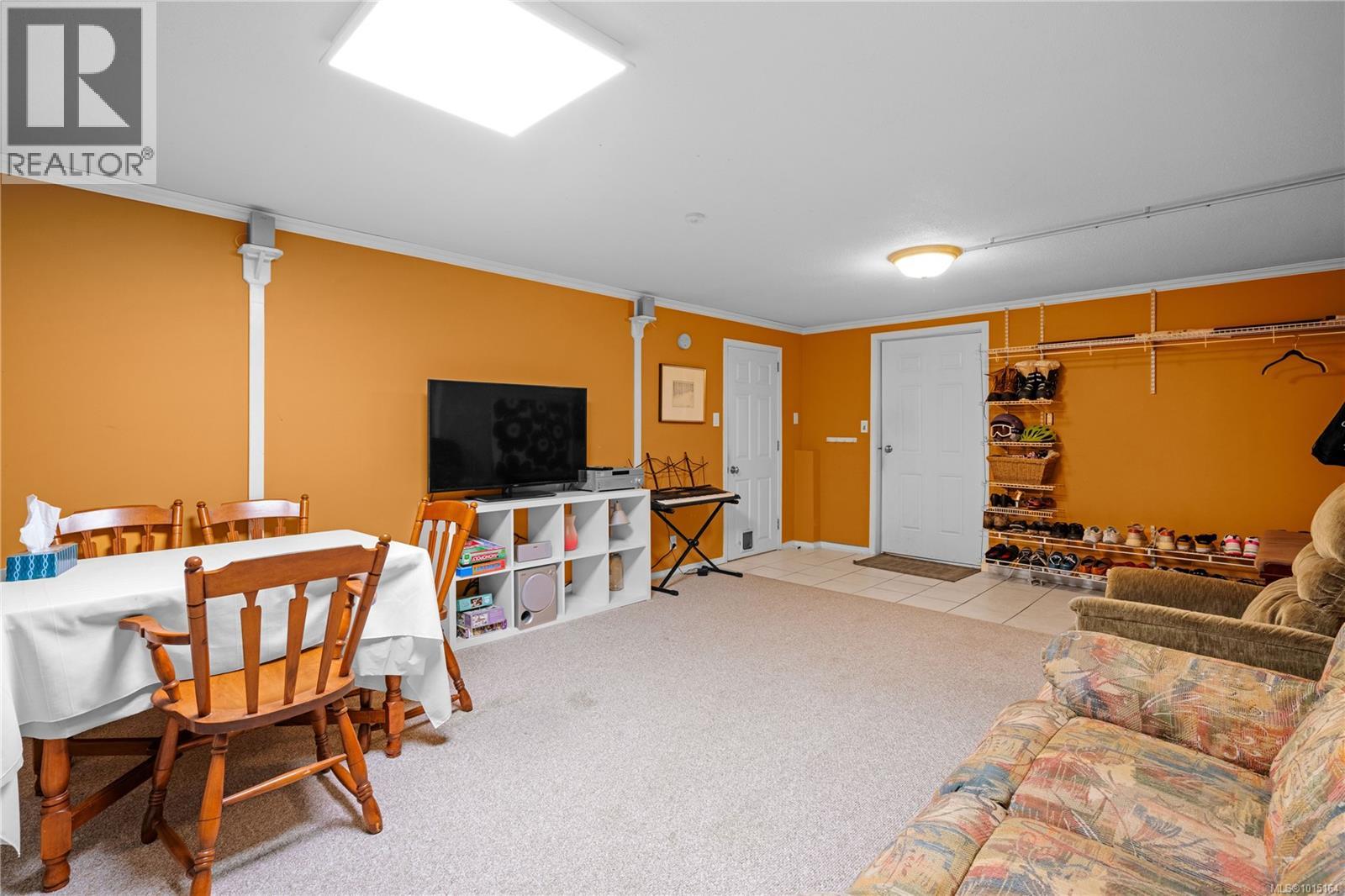 4490 Shore Way, Saanich
