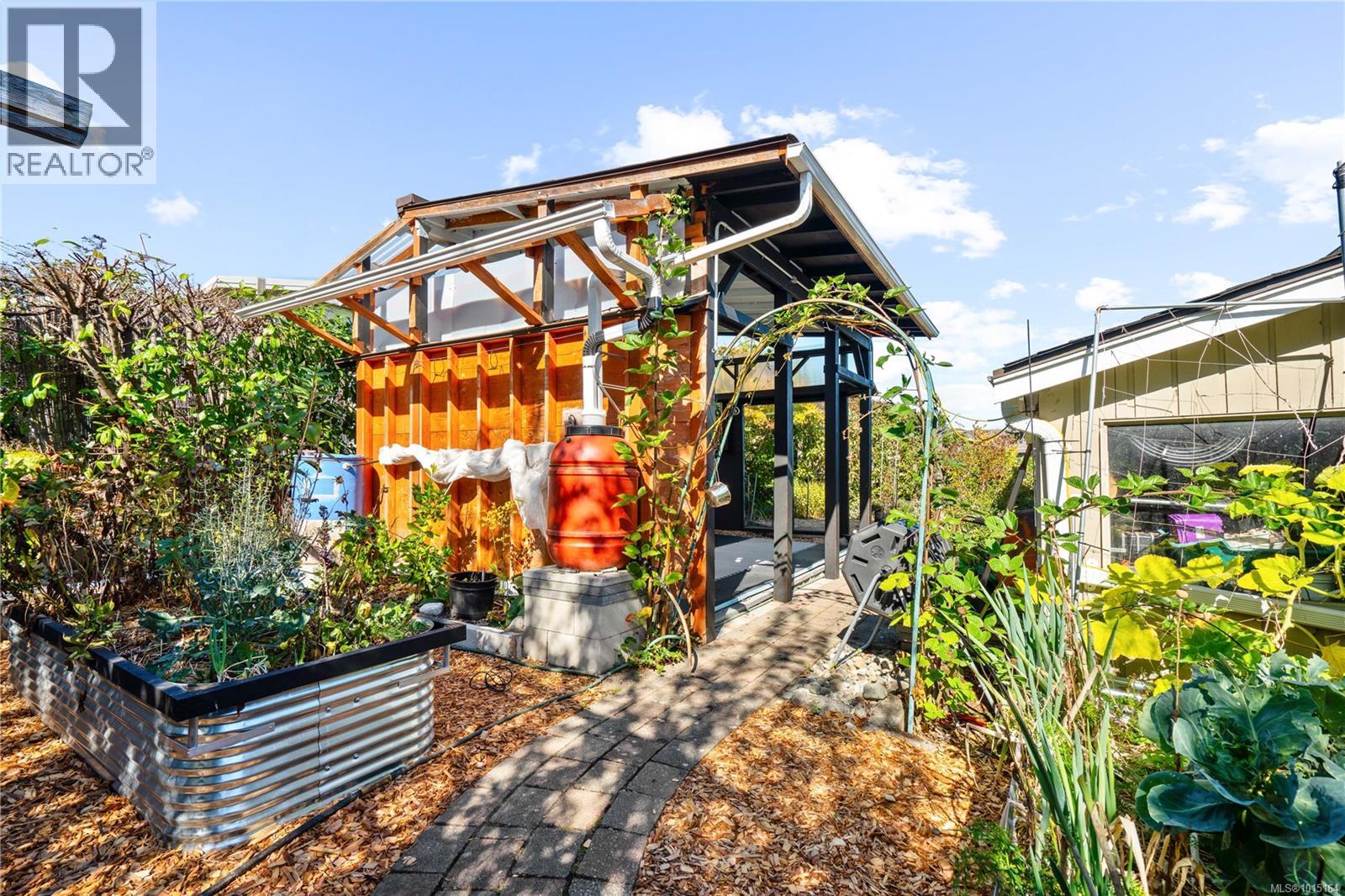 4490 Shore Way, Saanich