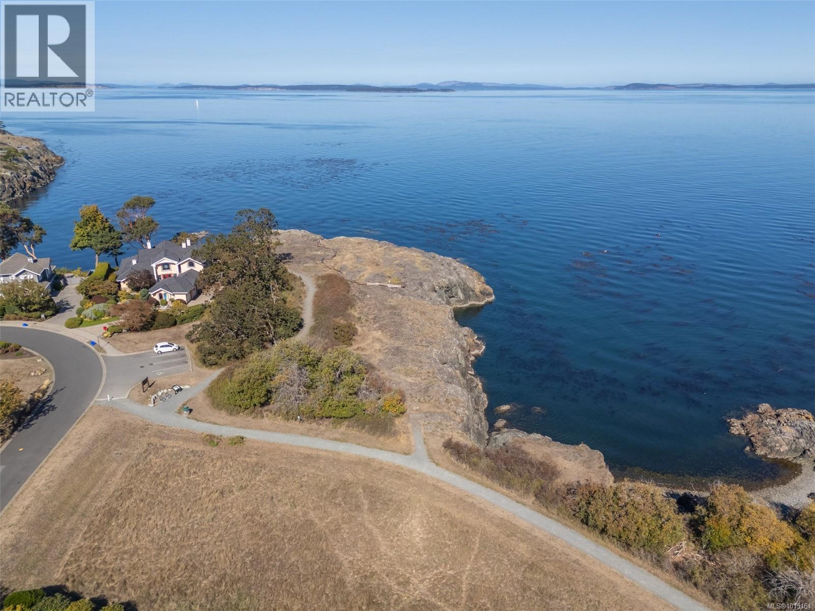 4490 Shore Way, Saanich