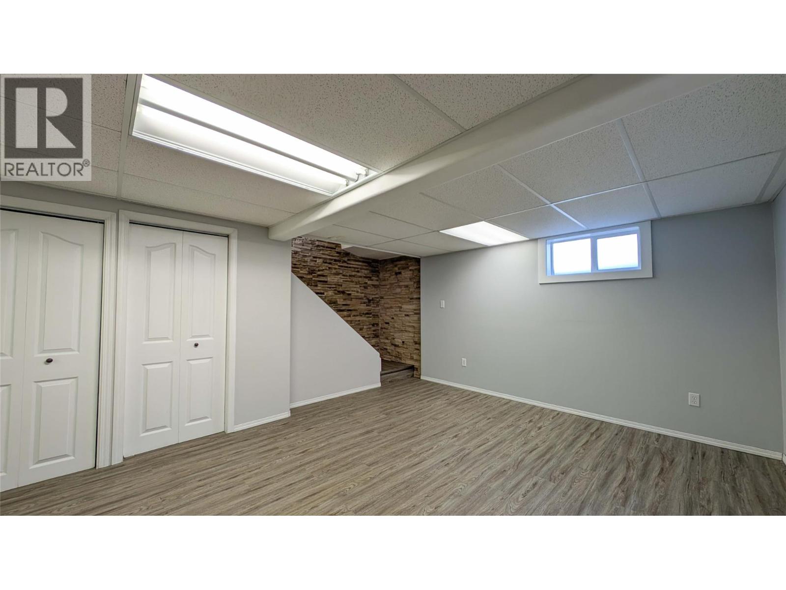 2201 3rd Street N, Cranbrook