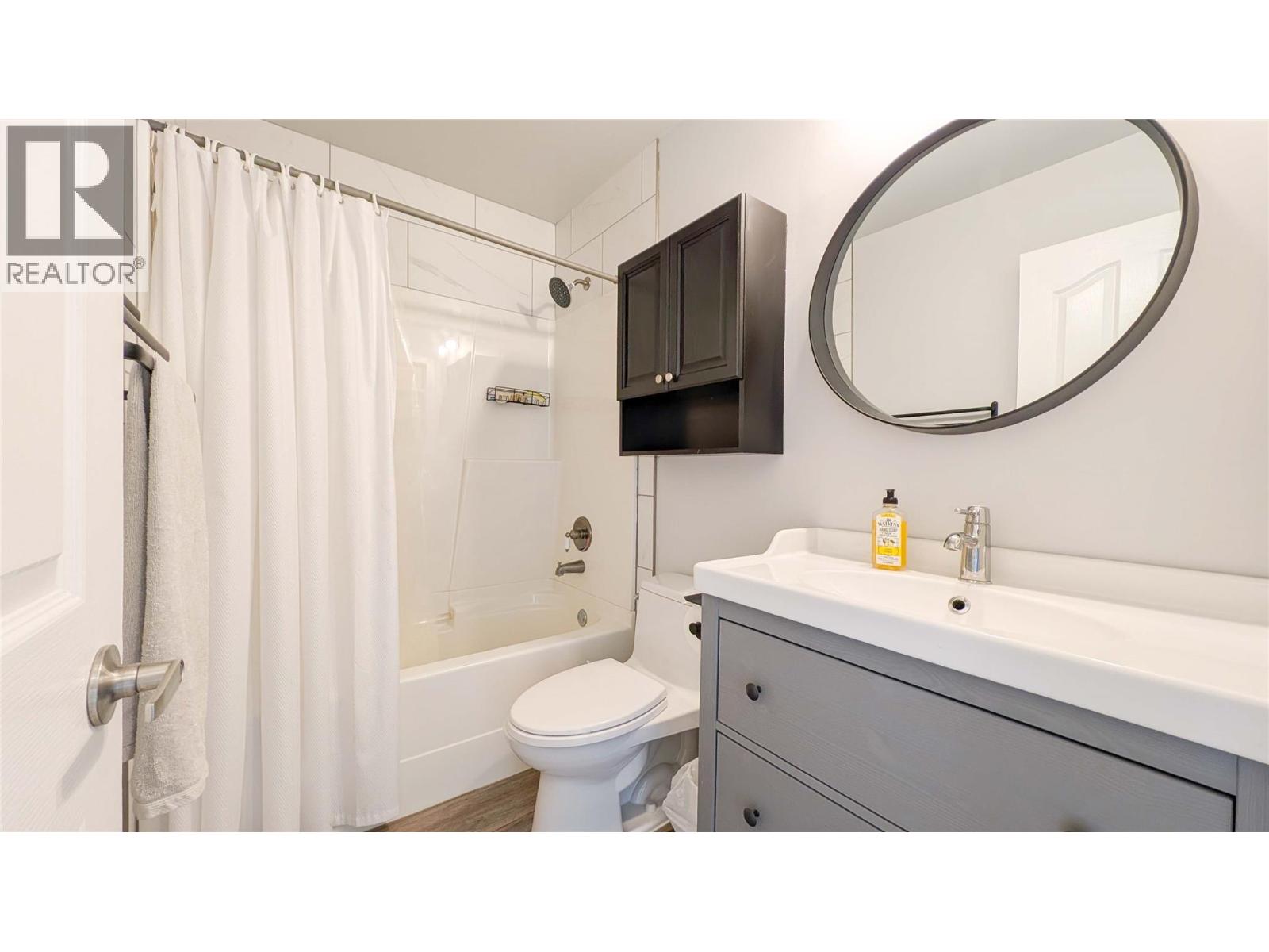 2201 3rd Street N, Cranbrook