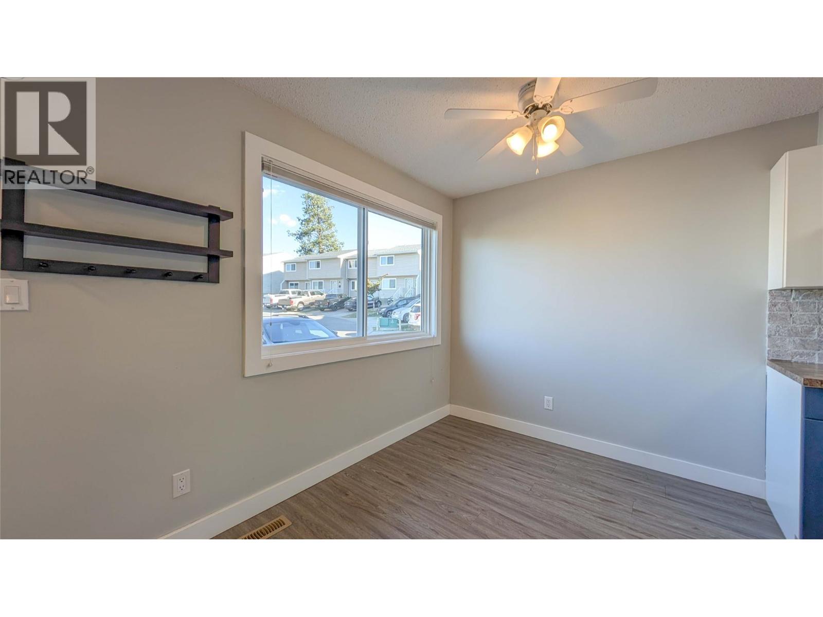 2201 3rd Street N, Cranbrook