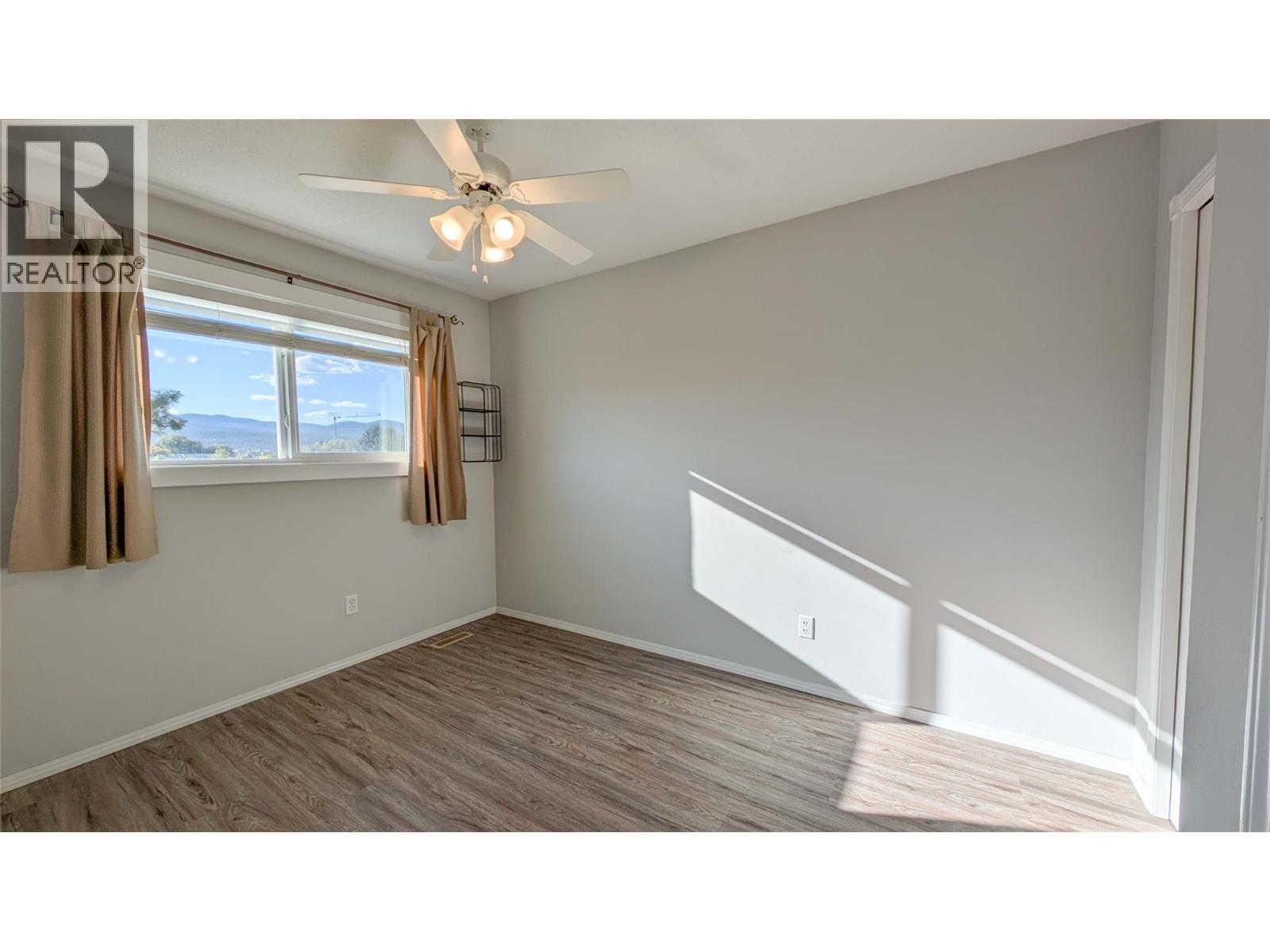 2201 3rd Street N, Cranbrook