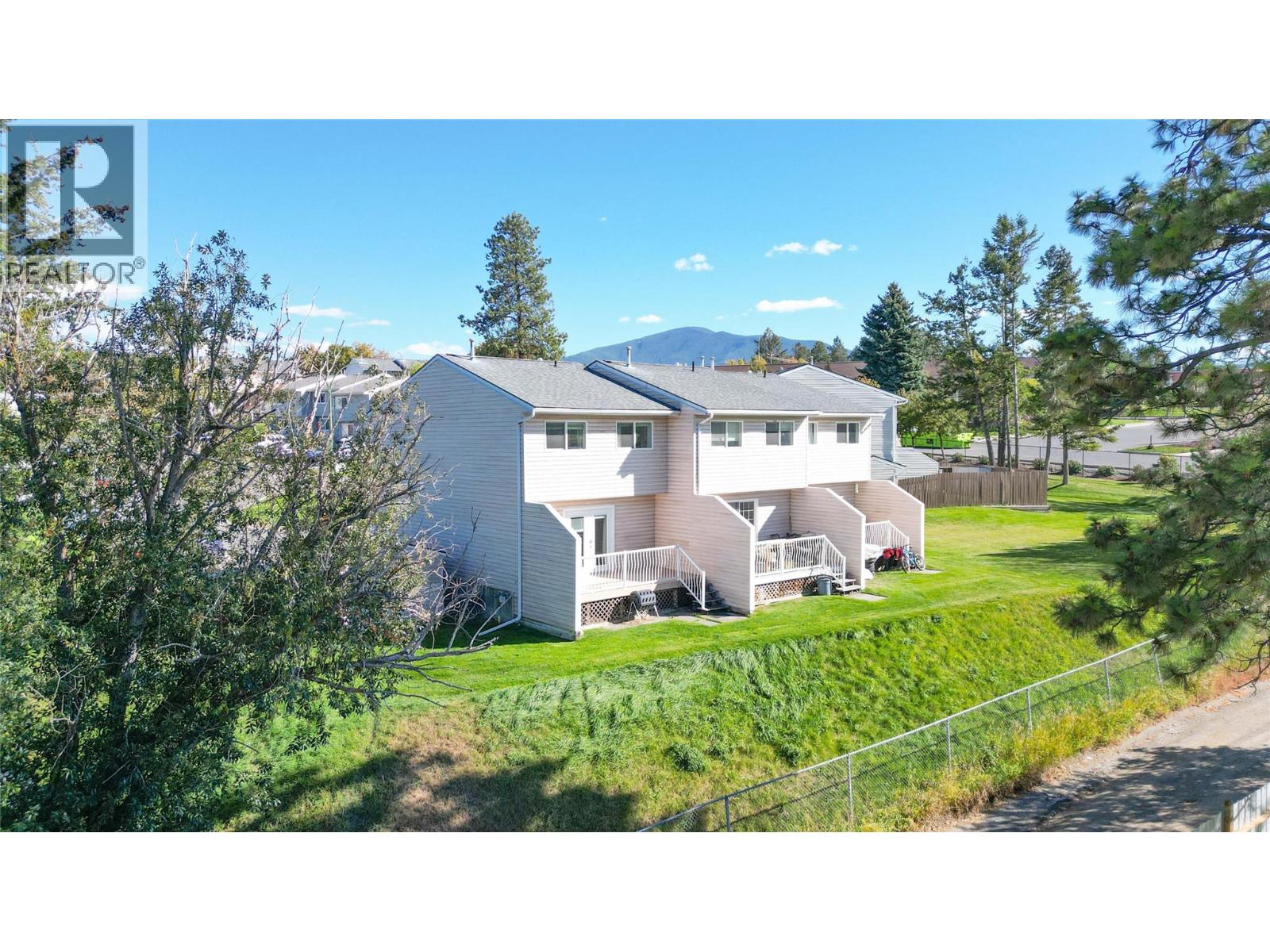 2201 3rd Street N, Cranbrook