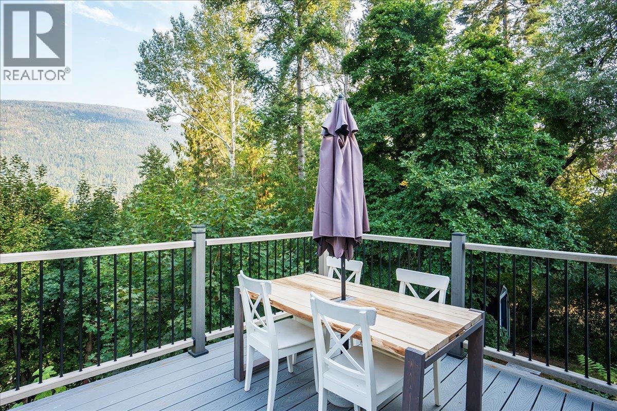 2758 Leecrest Road, Nelson