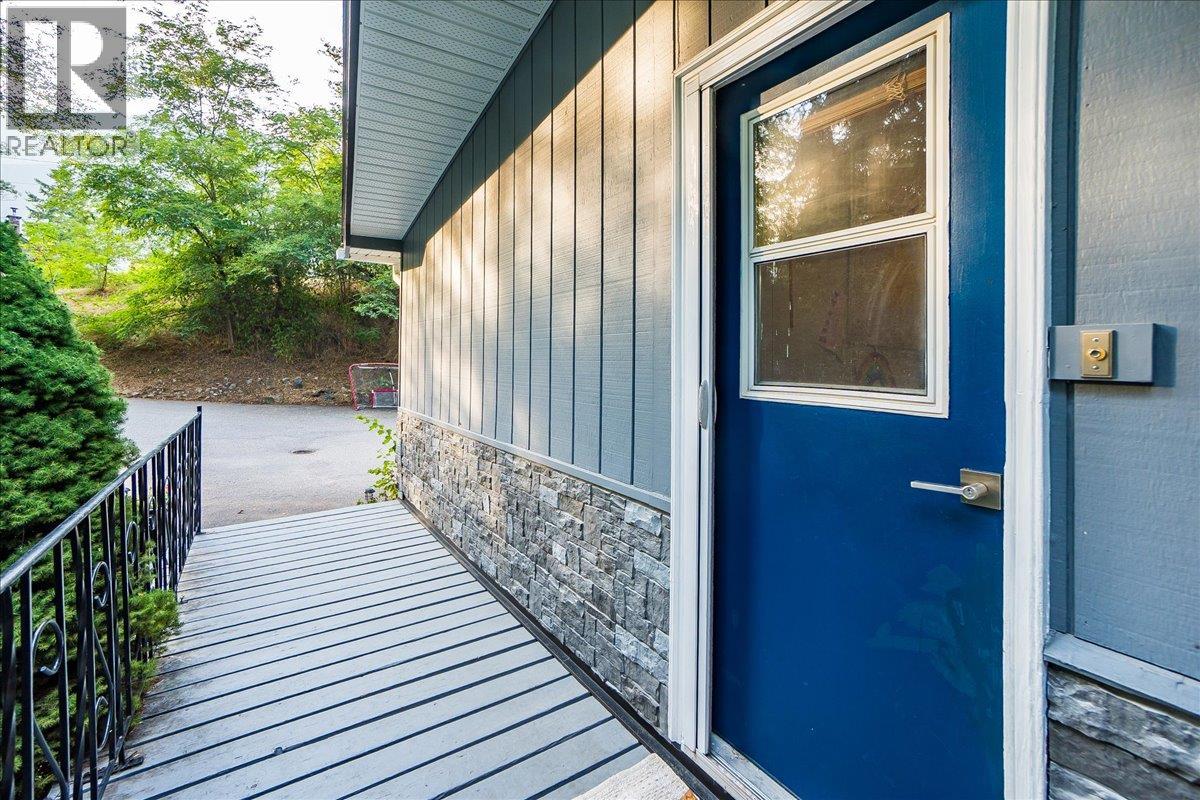 2758 Leecrest Road, Nelson