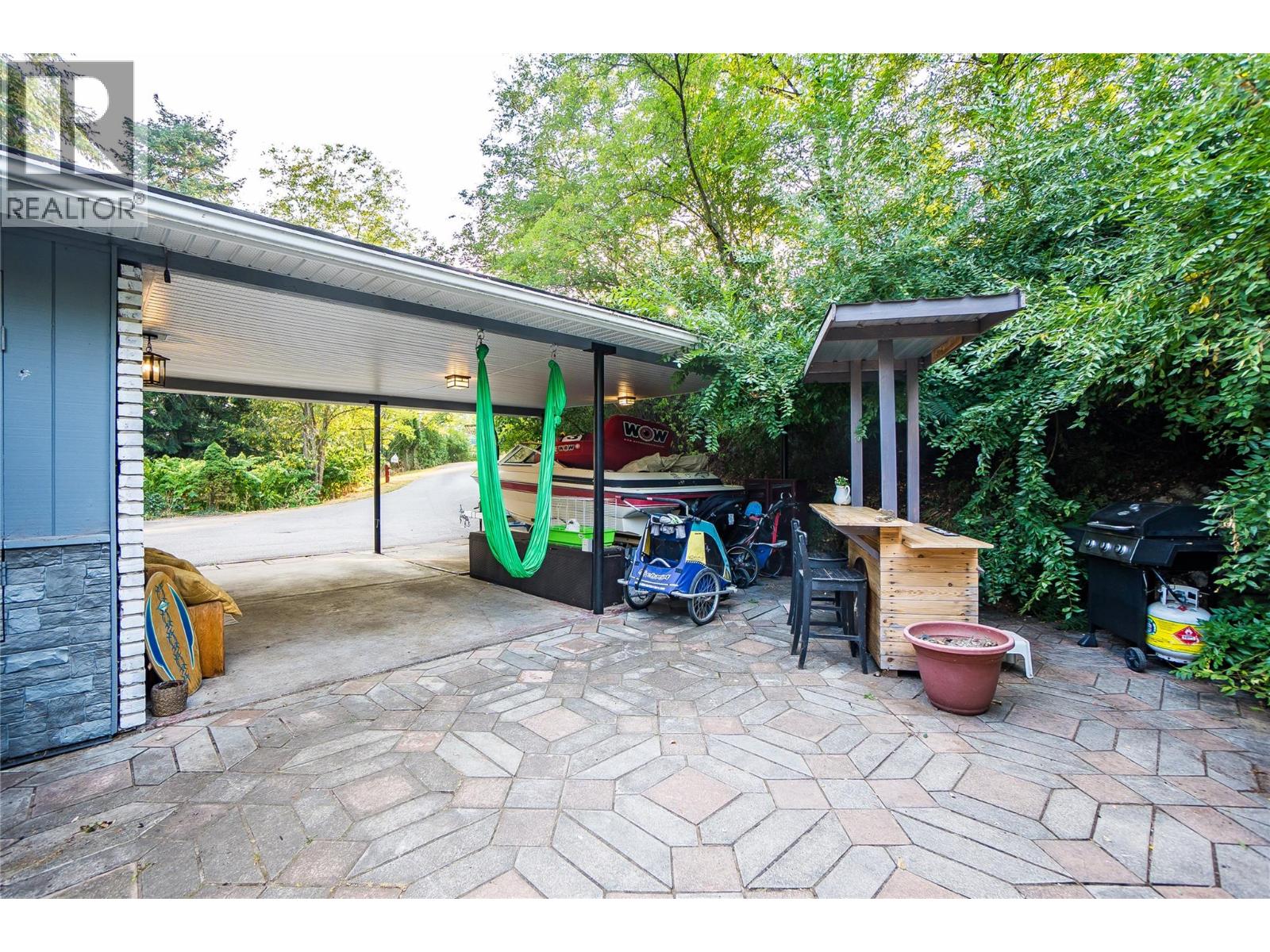 2758 Leecrest Road, Nelson