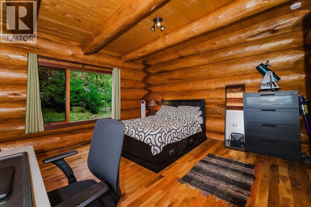 5895 SKOOKUMCHUK ROAD, Sechelt
