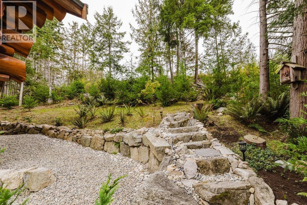 5895 SKOOKUMCHUK ROAD, Sechelt