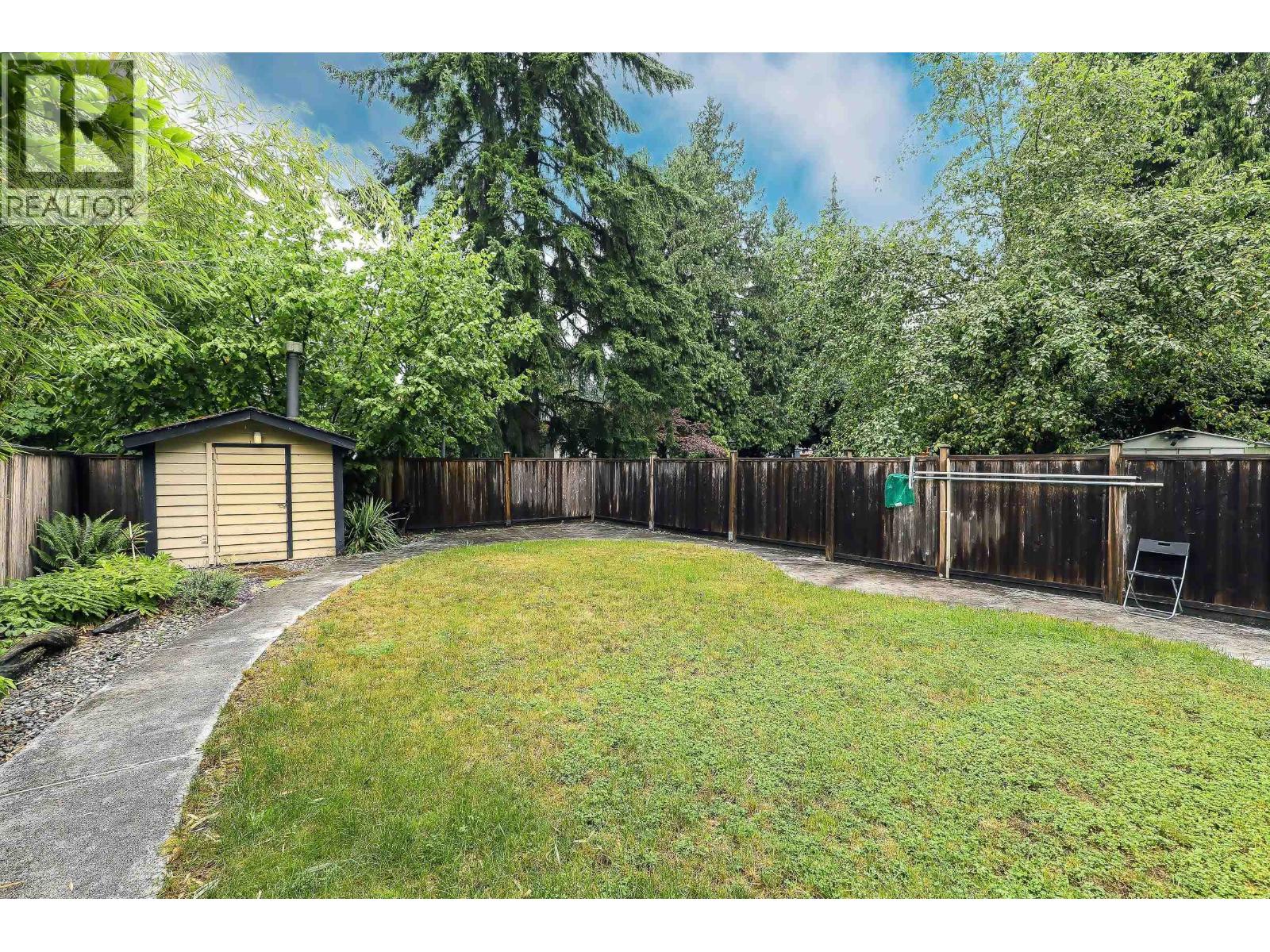 512 MENTMORE STREET, Coquitlam