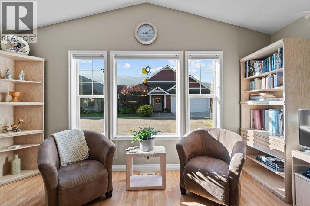 3 1231 10 Street Southwest, Salmon Arm