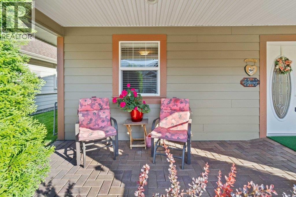 3 1231 10 Street Southwest, Salmon Arm