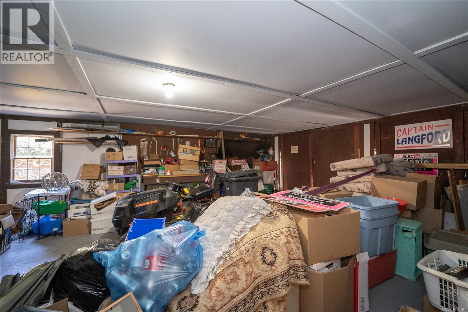 918 walfred Rd, Langford