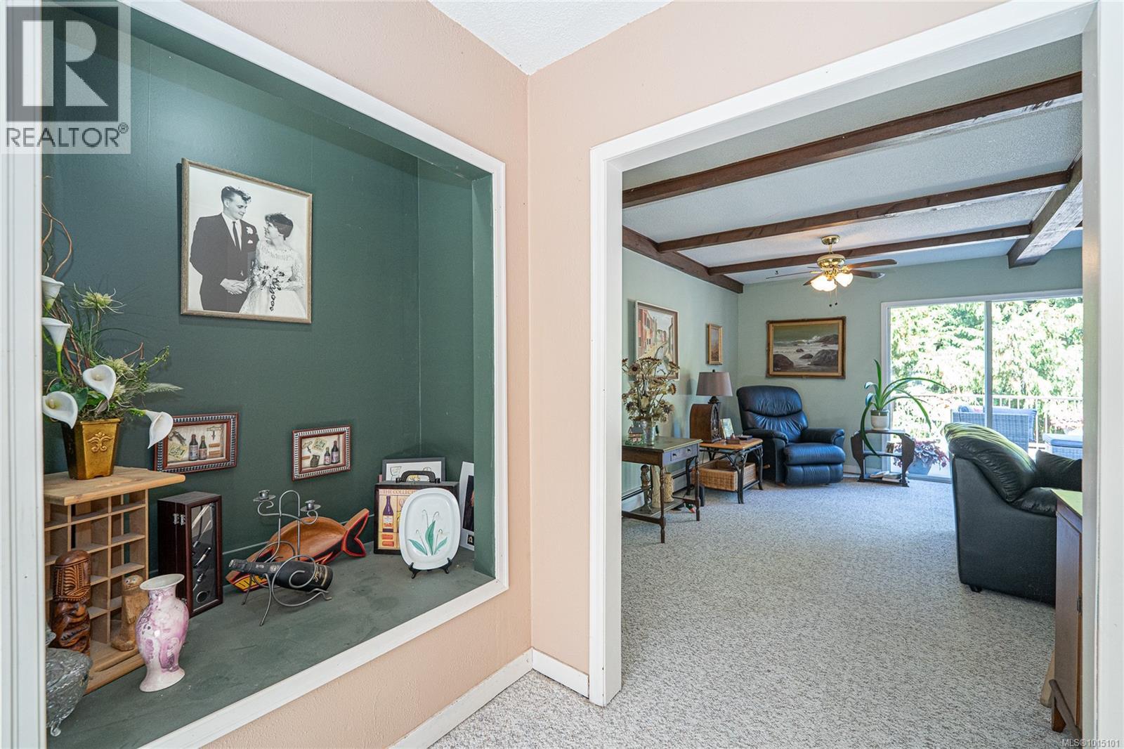 918 walfred Rd, Langford