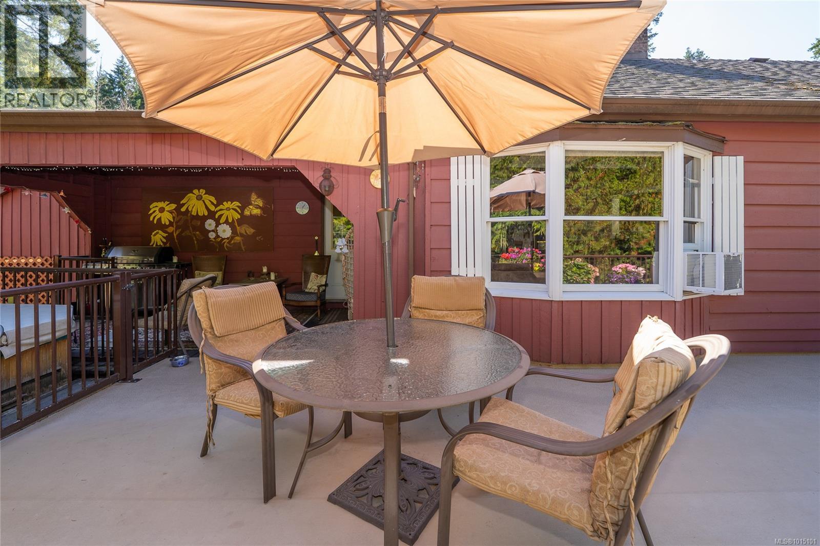 918 walfred Rd, Langford