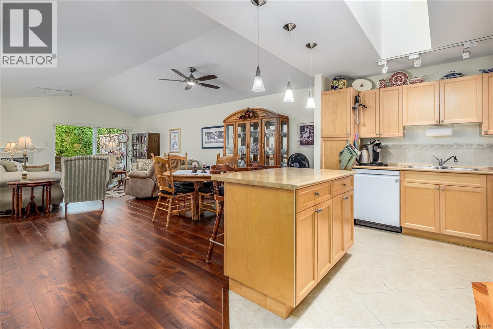 127 1919 St. Andrews Pl, Courtenay