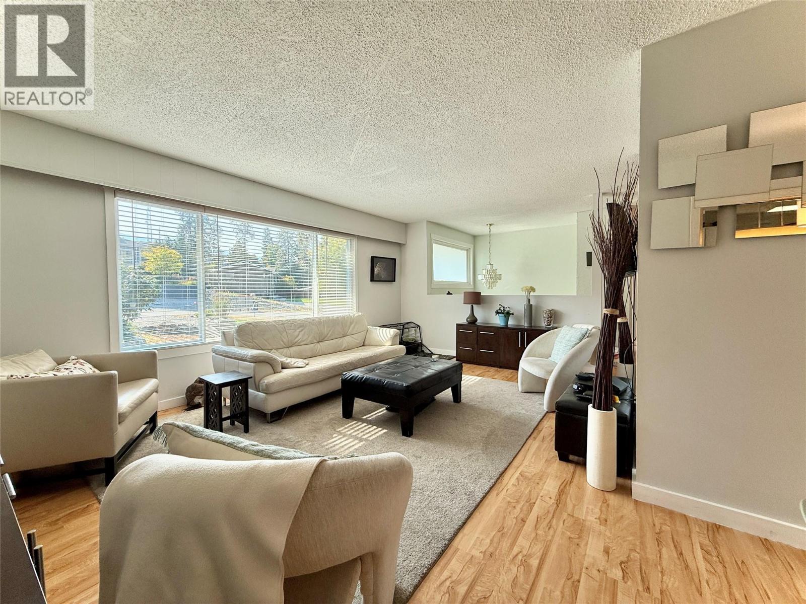  488 Stanley Crescent, Kelowna