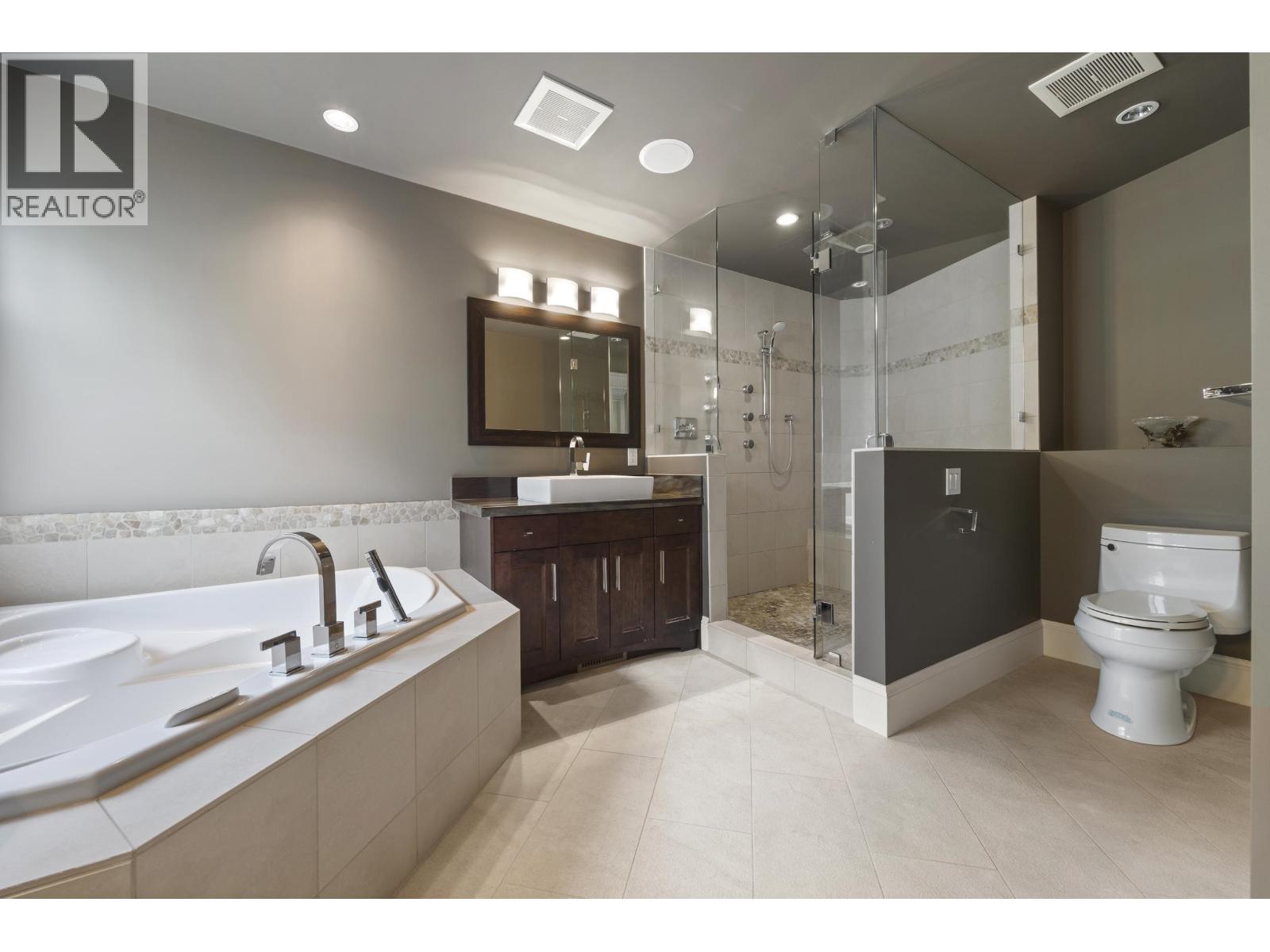 618 BERRY STREET, Coquitlam