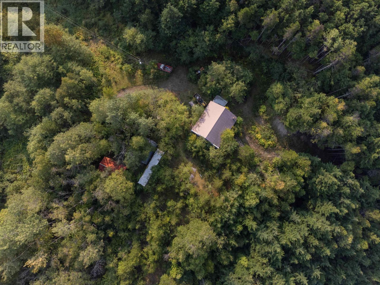 5451-5453 37 HIGHWAY, Terrace