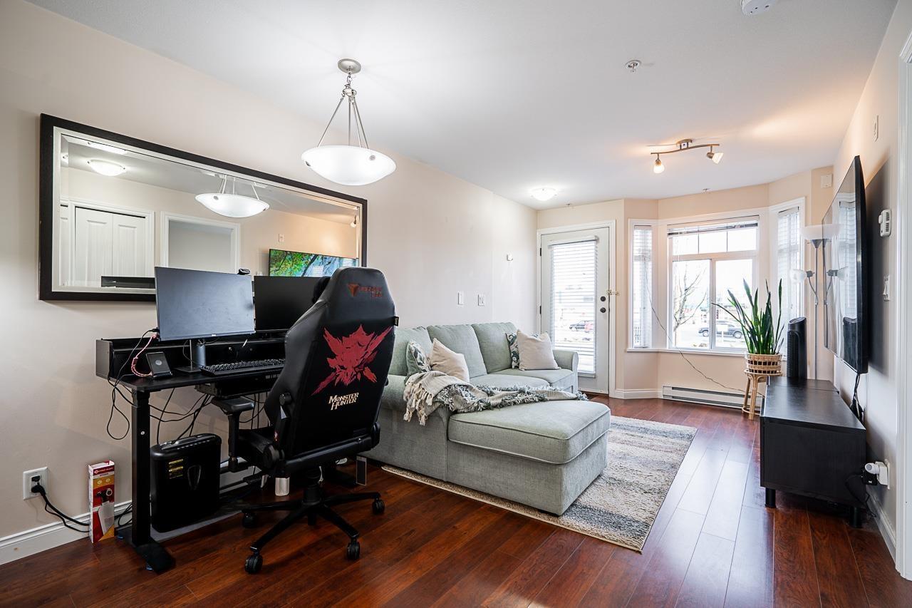 271 20170 FRASER HIGHWAY, Langley