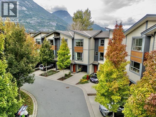 21 38684 BUCKLEY AVENUE, Squamish