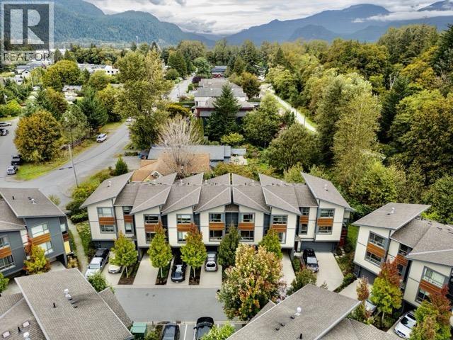 21 38684 BUCKLEY AVENUE, Squamish