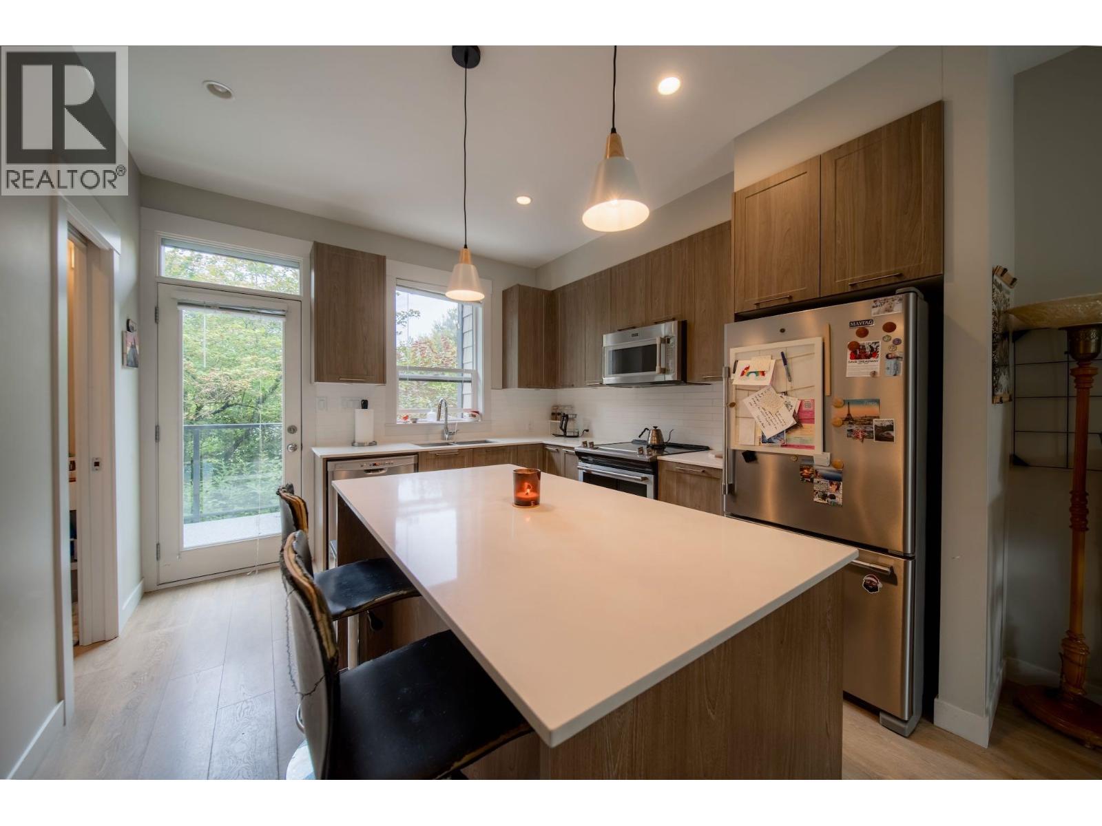 21 38684 BUCKLEY AVENUE, Squamish