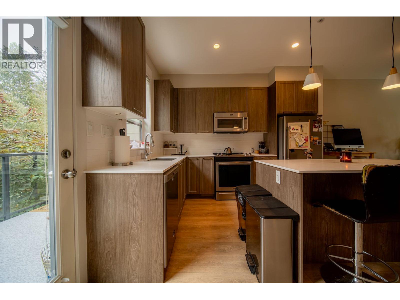 21 38684 BUCKLEY AVENUE, Squamish