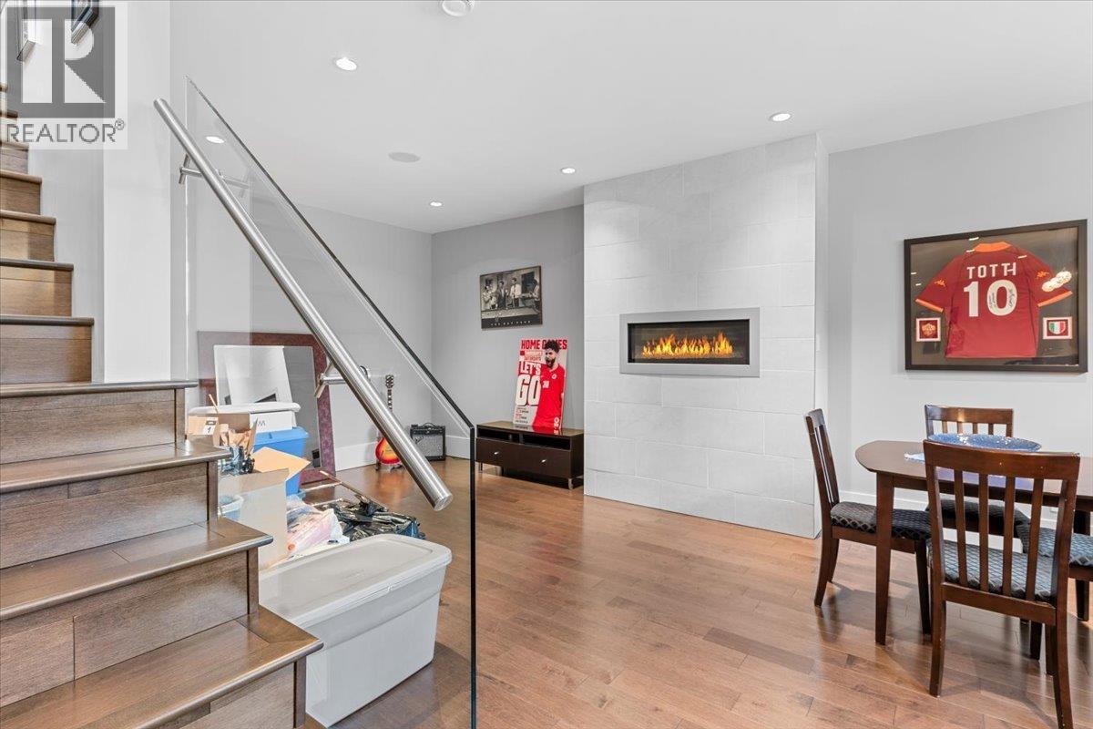 7158 RIDGEVIEW DRIVE, Burnaby