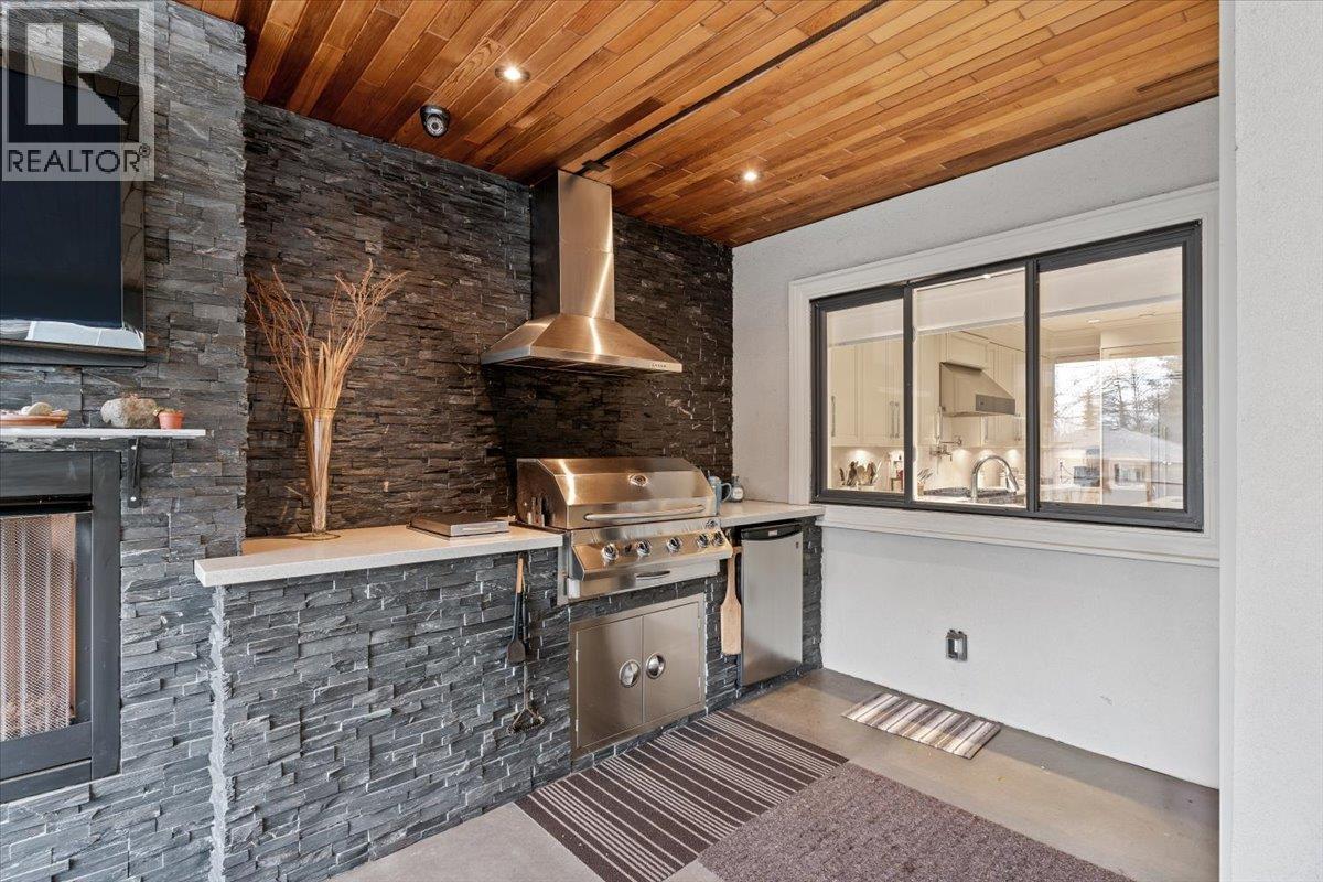 7158 RIDGEVIEW DRIVE, Burnaby