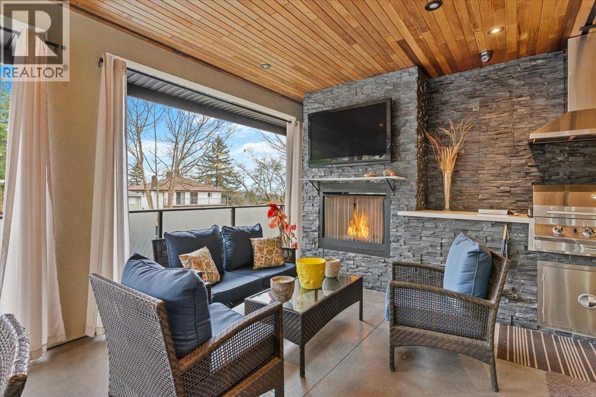 7158 RIDGEVIEW DRIVE, Burnaby