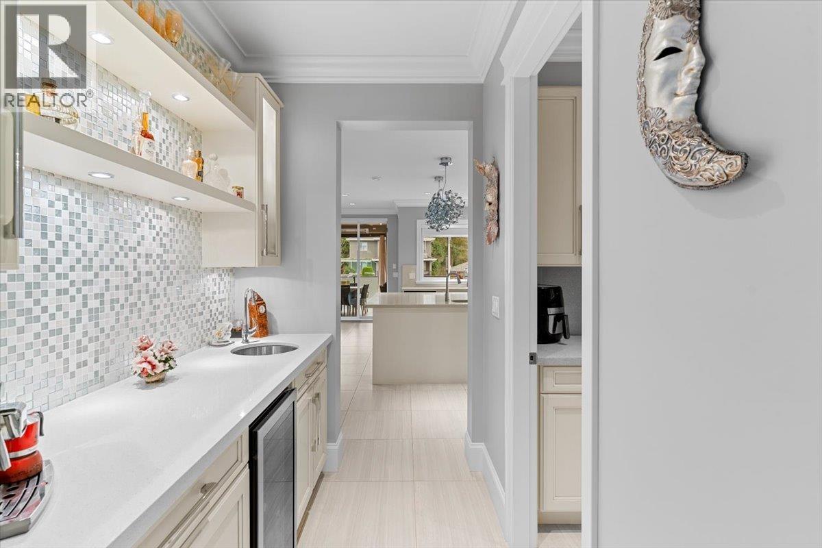 7158 RIDGEVIEW DRIVE, Burnaby